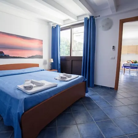 Concettina Apartahotel Capo dʼOrlando